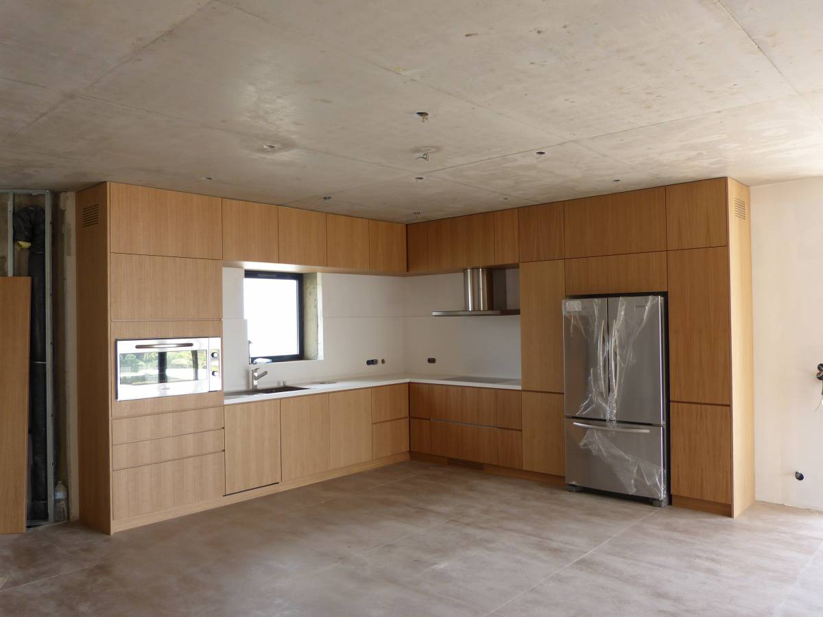R&eacute;alisation d’une cuisine dans une maison en Corse Erstein