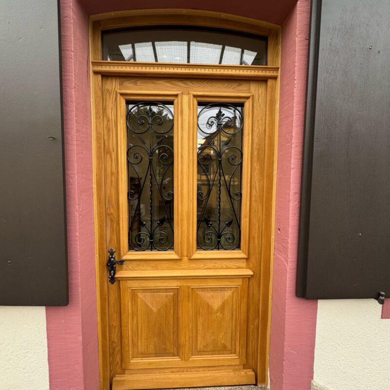 Portes en ch&ecirc;ne massif fabriqu&eacute; dans notre atelier et pos&eacute;e par nos soins &agrave; Dorlisheim Haguenau 2