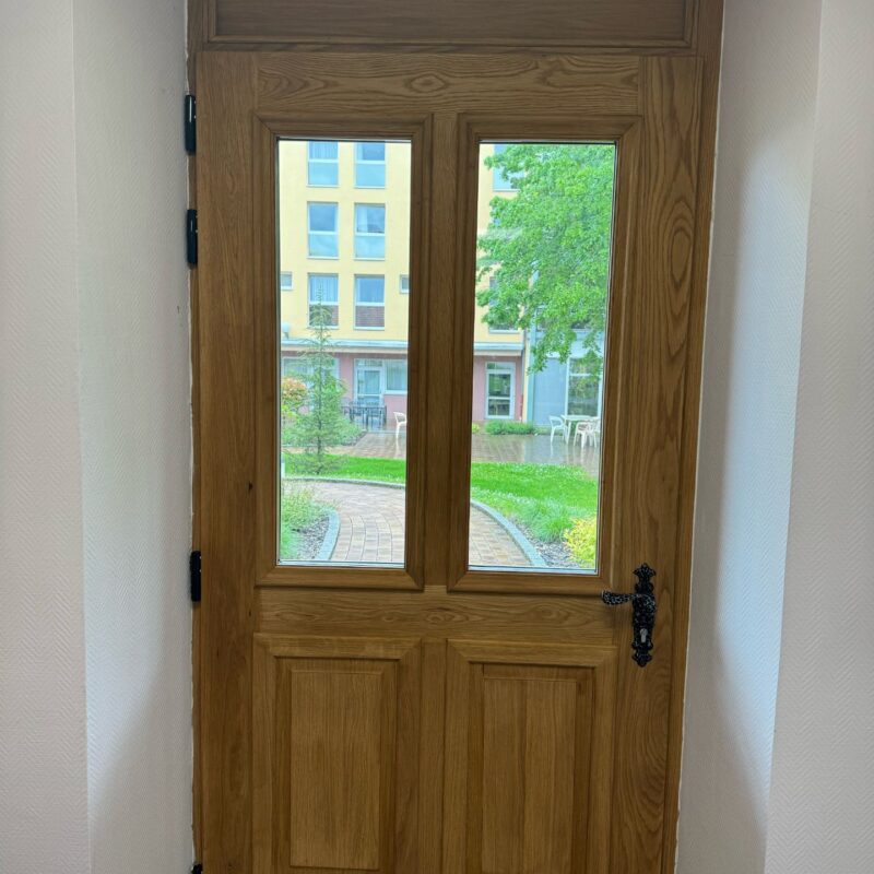 Portes en ch&ecirc;ne massif fabriqu&eacute; dans notre atelier et pos&eacute;e par nos soins &agrave; Dorlisheim Strasbourg 1