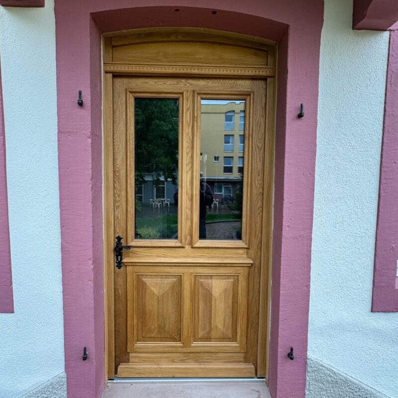 Portes en ch&ecirc;ne massif fabriqu&eacute; dans notre atelier et pos&eacute;e par nos soins &agrave; Dorlisheim Bischwiller 0